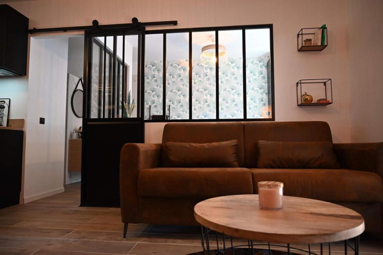 Appartement Cosy & Moderne A 180M De La Plage Санари-сюр-Мер Екстериор снимка