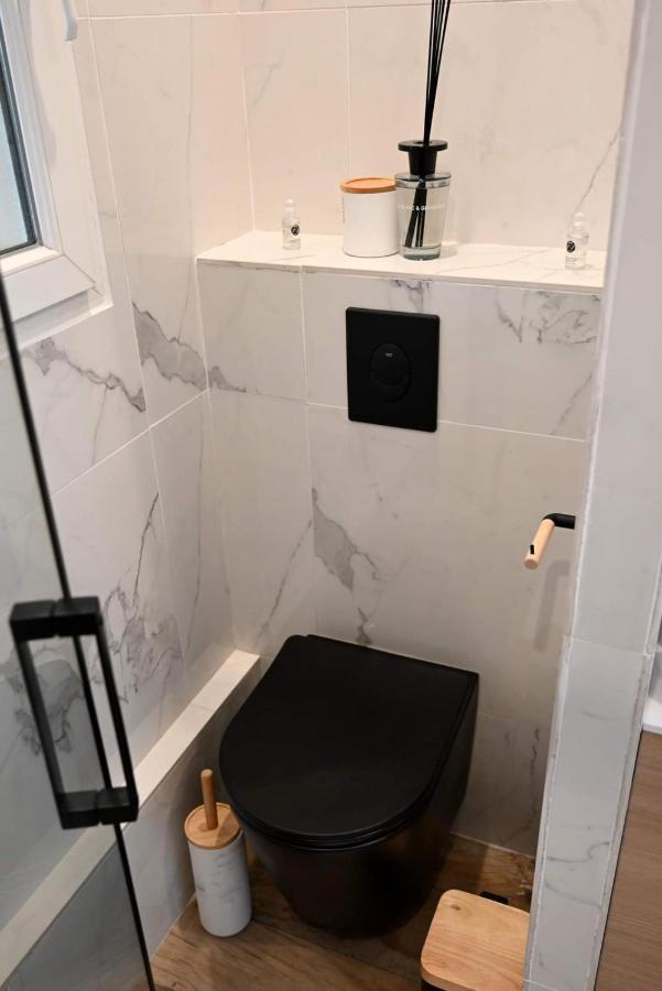 Appartement Cosy & Moderne A 180M De La Plage Санари-сюр-Мер Екстериор снимка